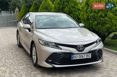 Седан Toyota Camry 2017 в Теребовлі