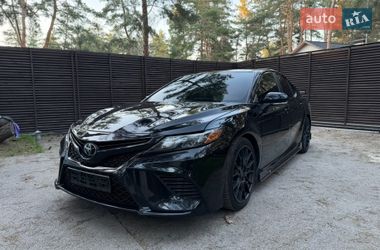 Седан Toyota Camry 2021 в Днепре