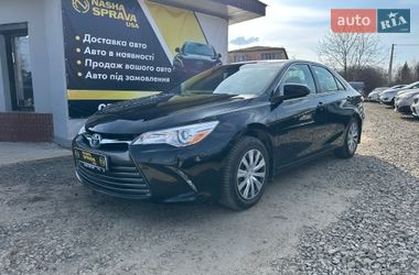 Седан Toyota Camry 2017 в Івано-Франківську