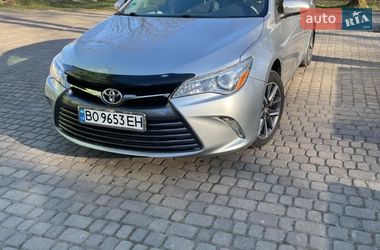Седан Toyota Camry 2016 в Чернівцях