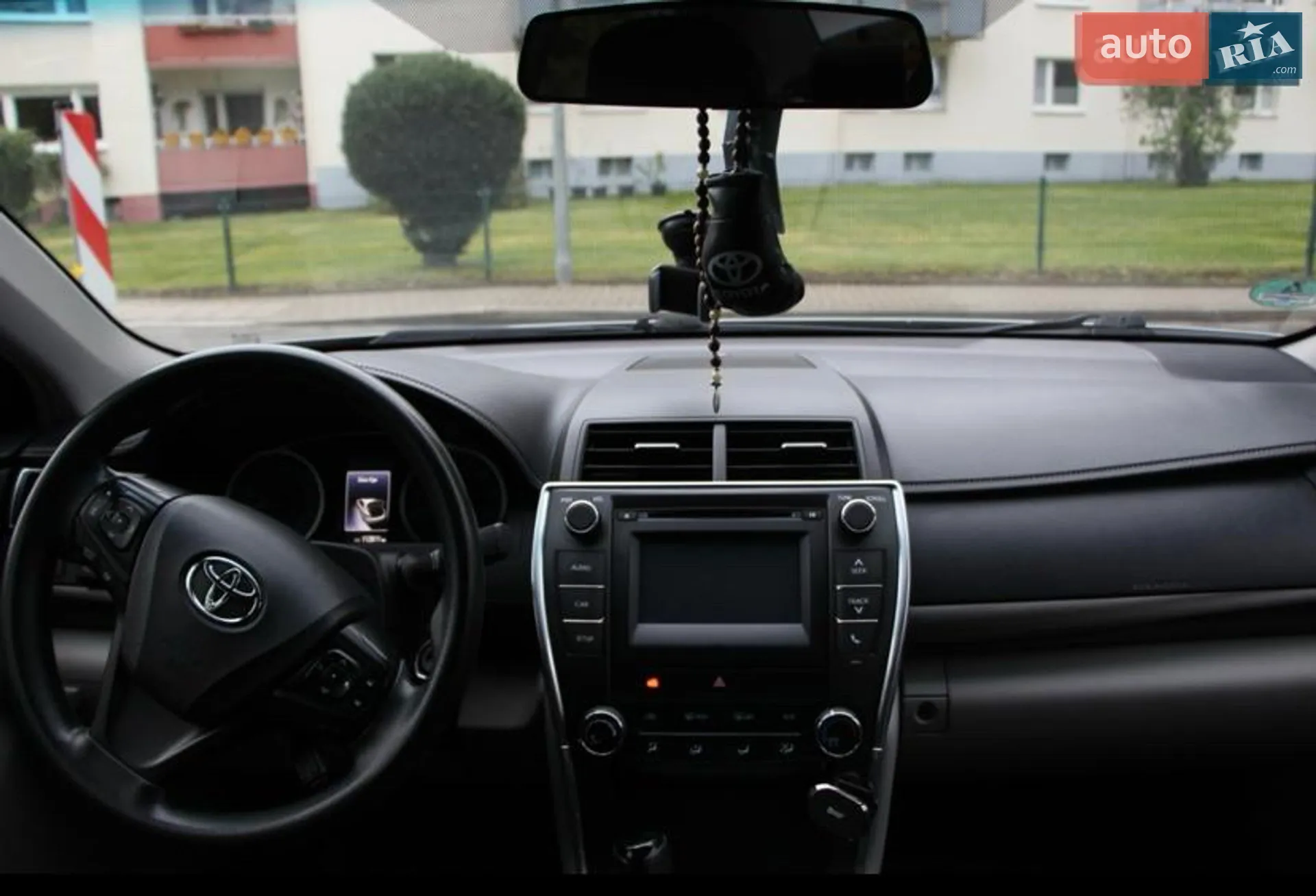 2016 Toyota Camry - мініатюра 35