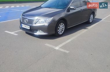 Седан Toyota Camry 2012 в Києві