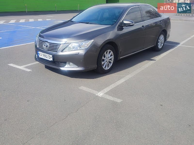 Toyota Camry 2012