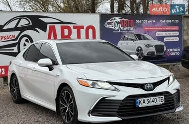 Седан Toyota Camry 2021 в Черкасах