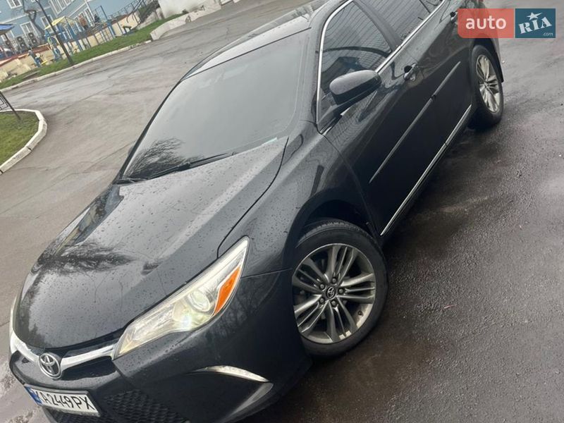 Toyota Camry 2016