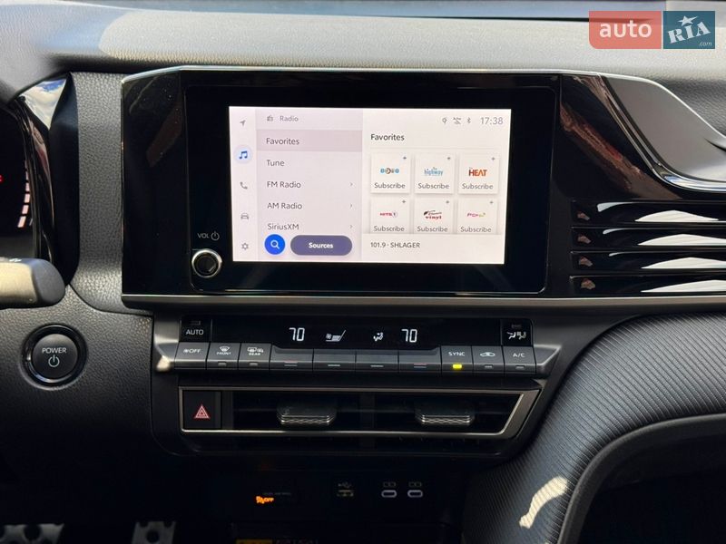 Седан Toyota Camry 2024 в Киеве