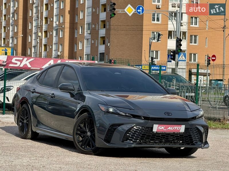 Седан Toyota Camry 2024 в Киеве