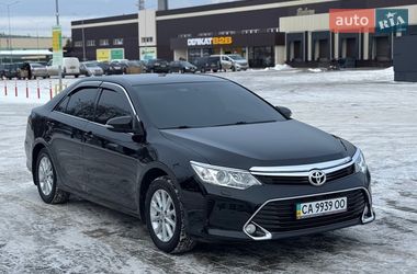 Седан Toyota Camry 2016 в Чернигове