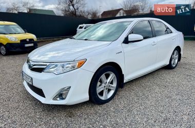 Седан Toyota Camry 2011 в Сумах