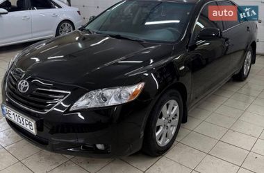 Седан Toyota Camry 2007 в Днепре