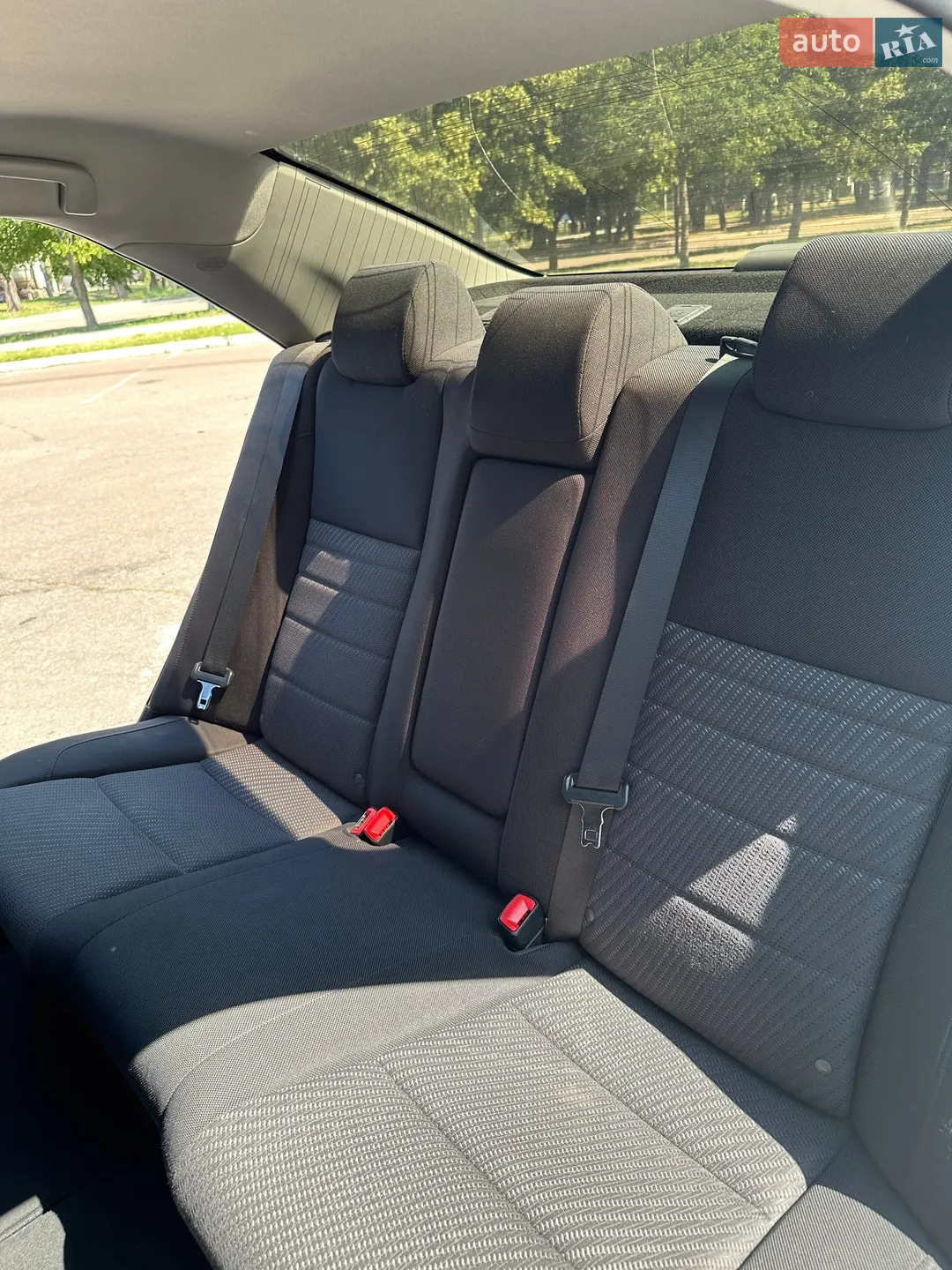 2016 Toyota Camry - мініатюра 17