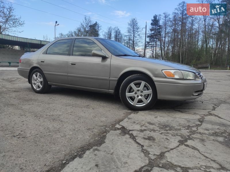 Toyota Camry 2001
