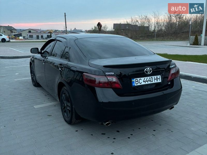 Седан Toyota Camry 2007 в Мостиске