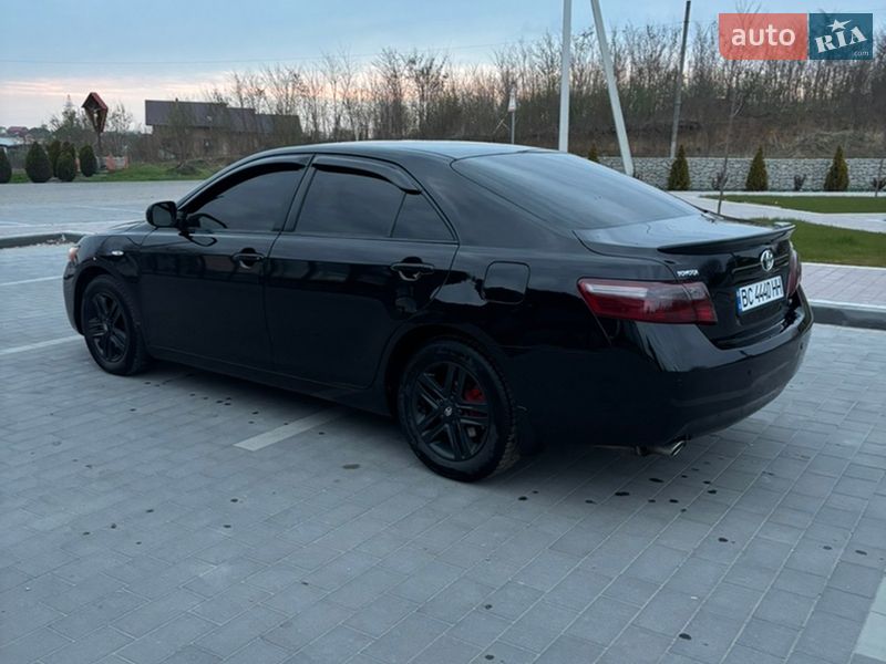 Седан Toyota Camry 2007 в Мостиске