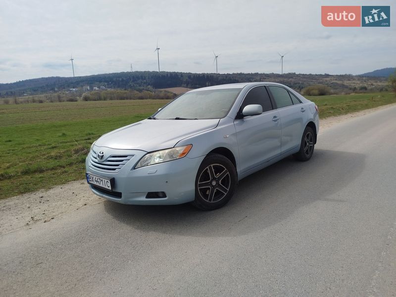 Седан Toyota Camry 2007 в Львове