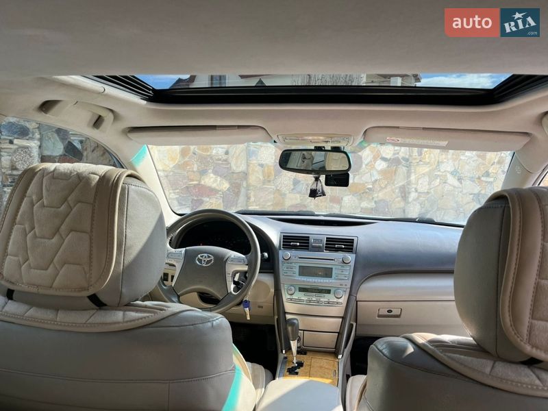 Седан Toyota Camry 2007 в Львове