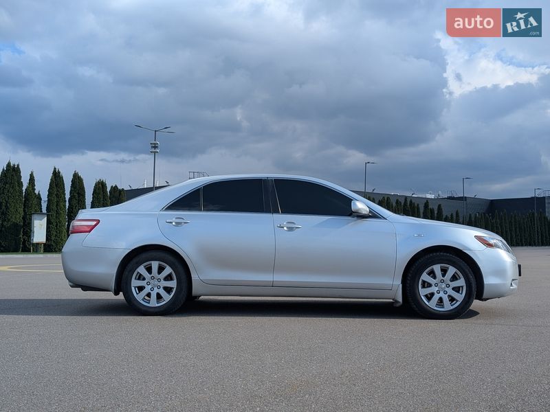 Седан Toyota Camry 2007 в Києві