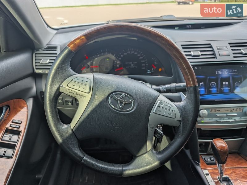 Седан Toyota Camry 2007 в Києві