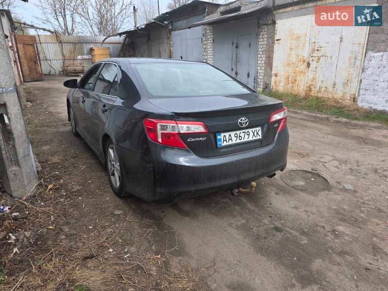 Седан Toyota Camry 2014 в Киеве фото 4 Седан Toyota Camry 2014 в Киеве