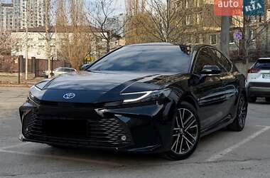 Седан Toyota Camry 2024 в Києві