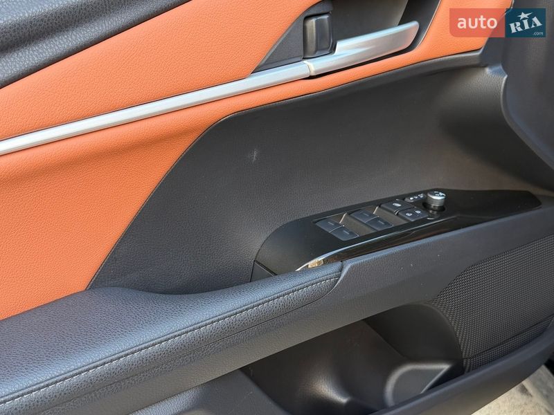 Седан Toyota Camry 2024 в Киеве фото 13 Седан Toyota Camry 2024 в Киеве