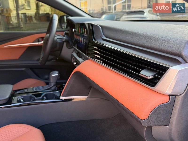 Седан Toyota Camry 2024 в Киеве фото 18 Седан Toyota Camry 2024 в Киеве