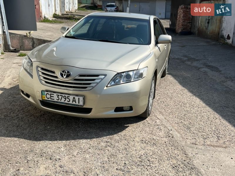 Седан Toyota Camry 2007 в Черновцах