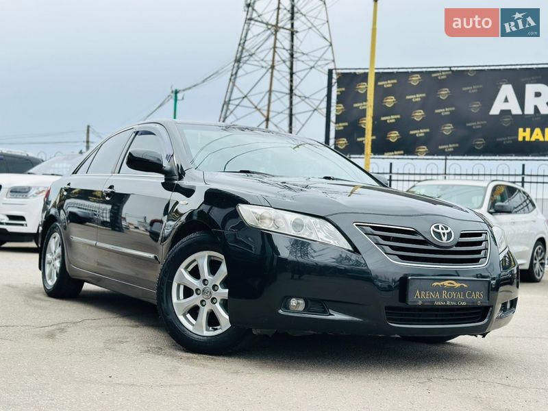 Седан Toyota Camry 2007 в Харькове