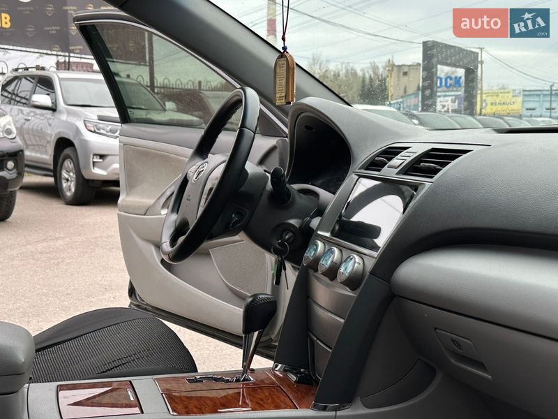 Седан Toyota Camry 2007 в Харькове