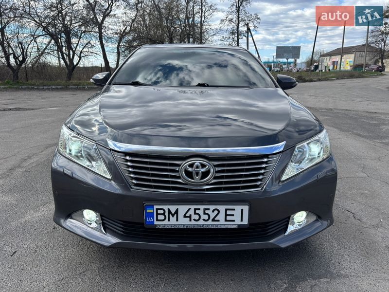 Седан Toyota Camry 2011 в Гадяче