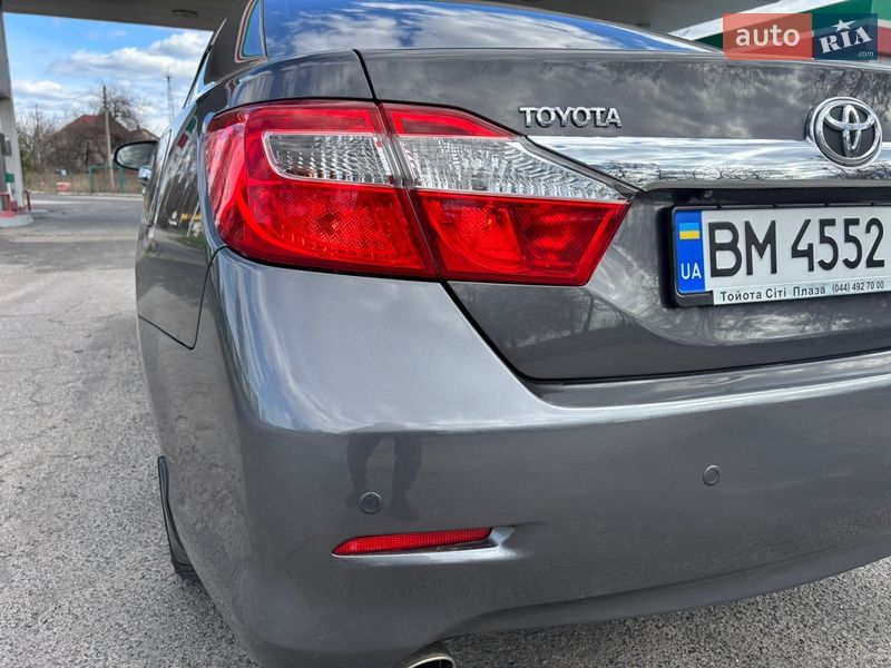 Седан Toyota Camry 2011 в Гадяче