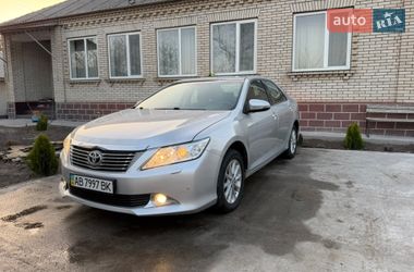 Седан Toyota Camry 2011 в Ямполе