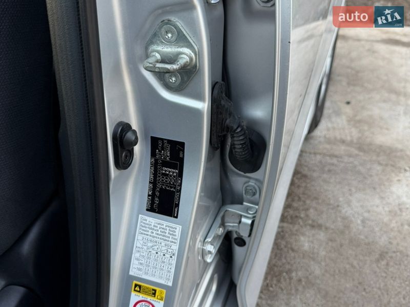 Седан Toyota Camry 2011 в Ямполе фото 73 Седан Toyota Camry 2011 в Ямполе