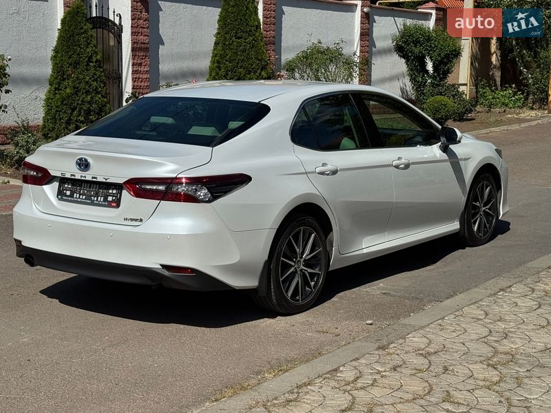 Седан Toyota Camry 2021 в Одессе