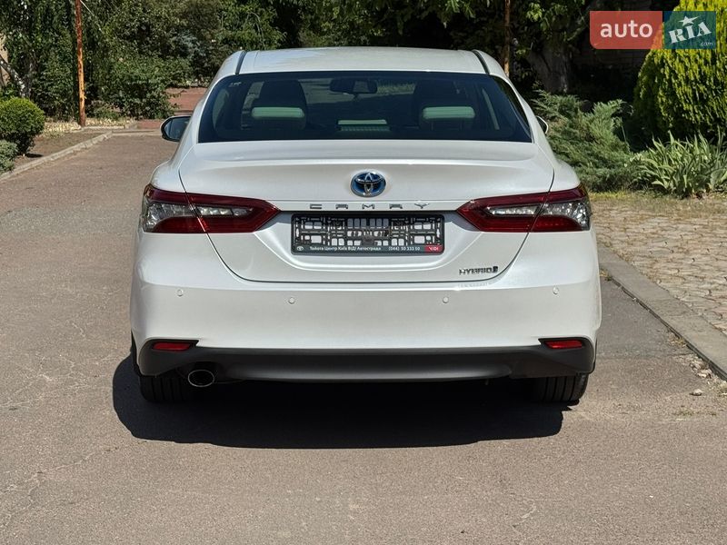 Седан Toyota Camry 2021 в Одессе