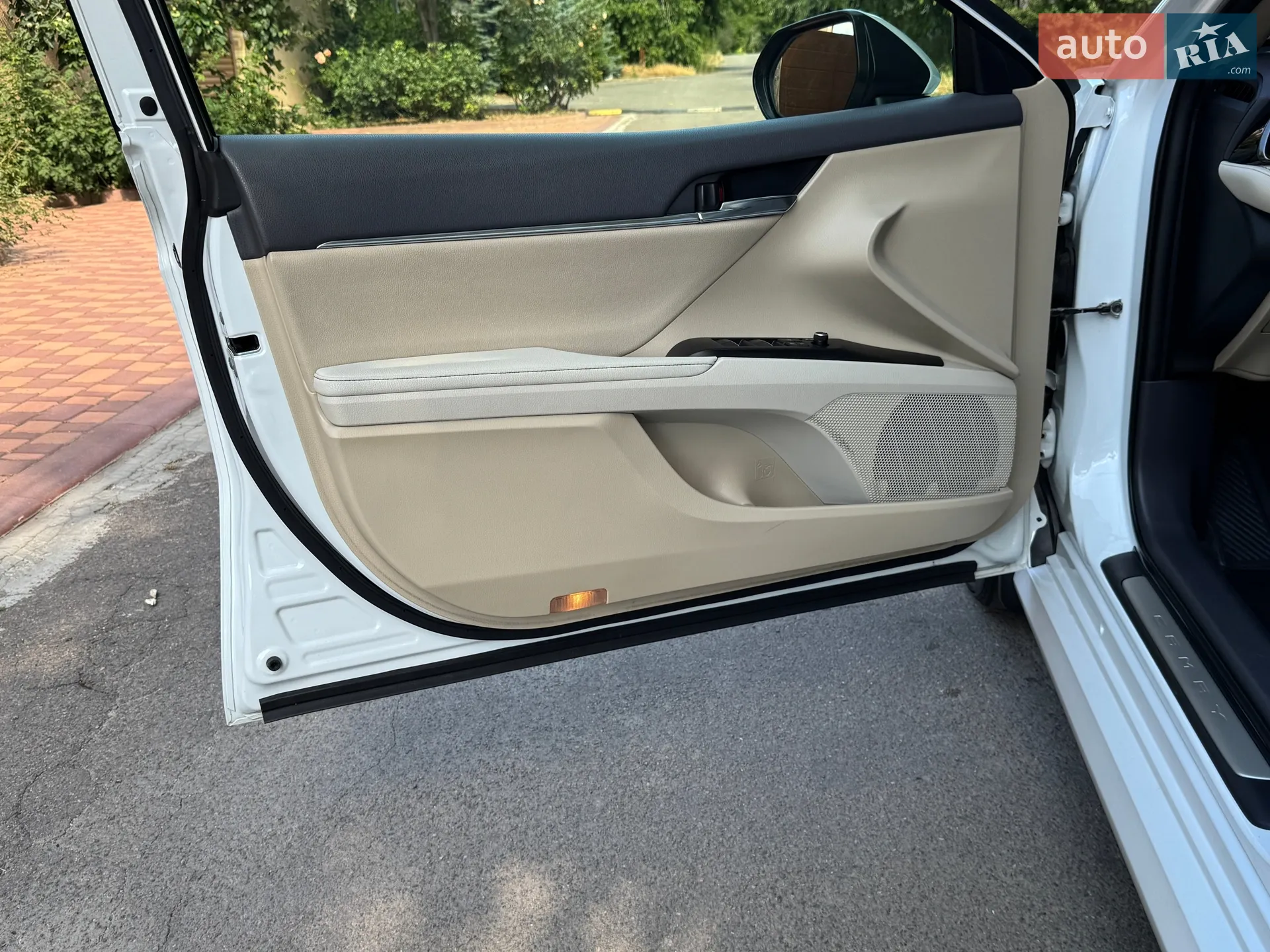 2021 Toyota Camry - мініатюра 37