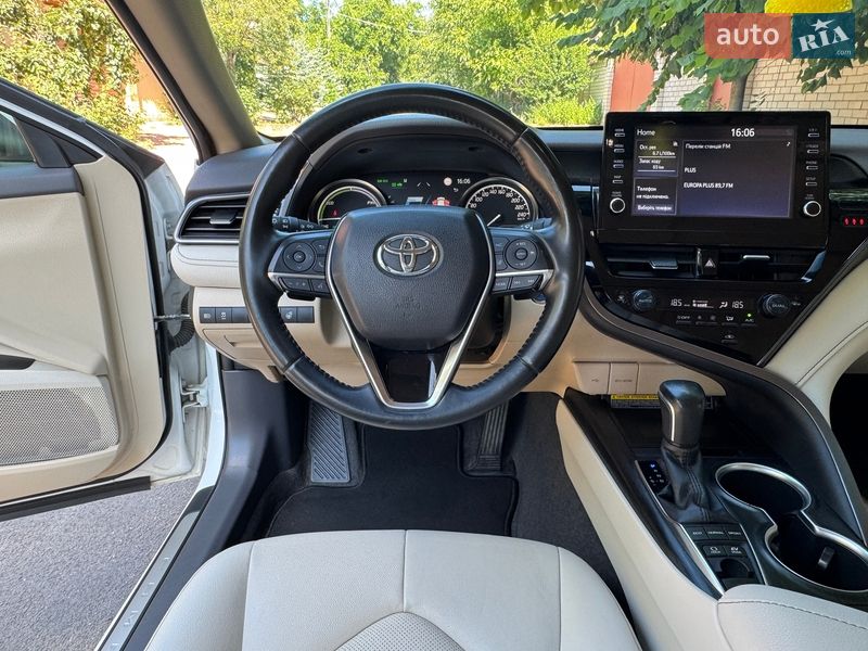 Седан Toyota Camry 2021 в Одессе