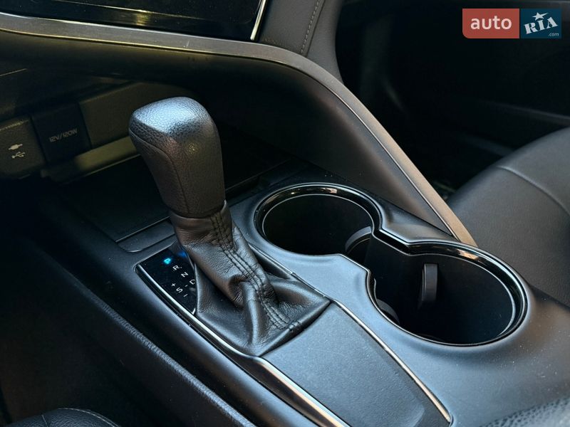 Седан Toyota Camry 2017 в Одессе