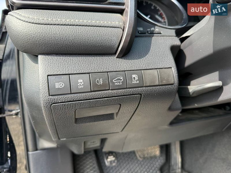 Седан Toyota Camry 2019 в Коломые