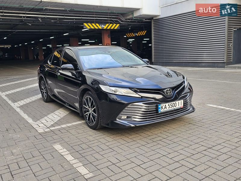 Седан Toyota Camry 2019 в Киеве фото 3 Седан Toyota Camry 2019 в Киеве