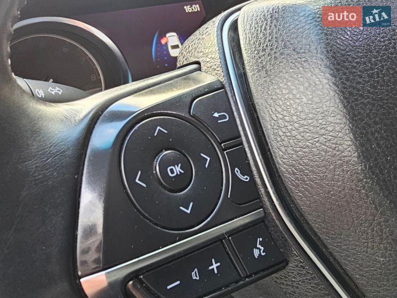 Седан Toyota Camry 2019 в Киеве фото 21 Седан Toyota Camry 2019 в Киеве