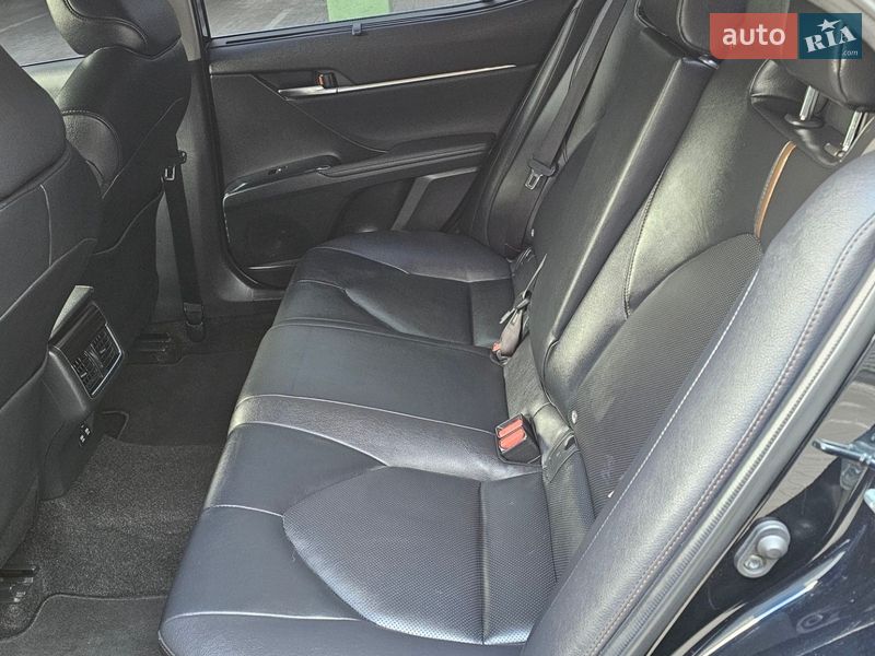 Седан Toyota Camry 2019 в Киеве фото 26 Седан Toyota Camry 2019 в Киеве