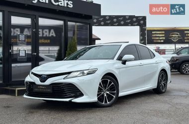 Седан Toyota Camry 2020 в Харкові
