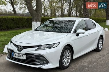 Седан Toyota Camry 2018 в Білій Церкві