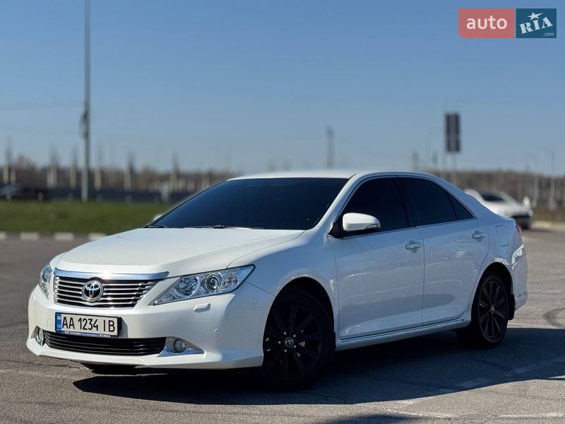 Toyota Camry 2013
