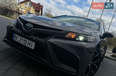 Седан Toyota Camry 2023 в Трускавці
