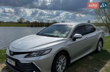 Седан Toyota Camry 2021 в Киеве