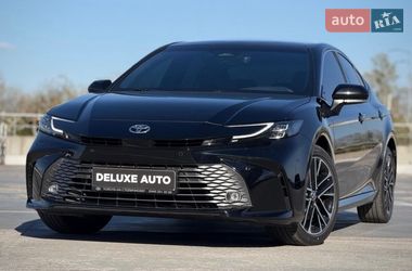 Седан Toyota Camry 2024 в Киеве