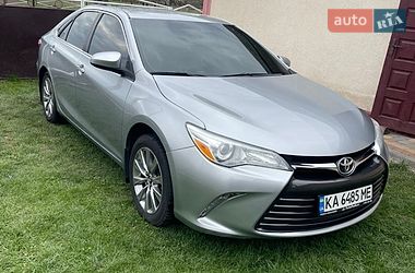 Седан Toyota Camry 2016 в Києві