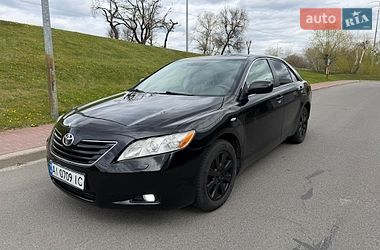 Седан Toyota Camry 2006 в Киеве